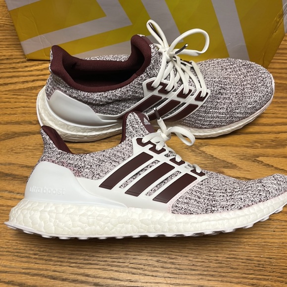 Adidas UltraBOOST running shoe size 8 men’s - Picture 6 of 13